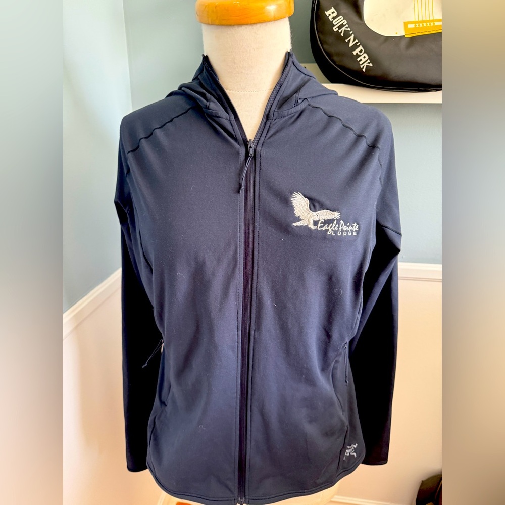 Arc’teryx thin zip up hoodie - zipper pockets - navy
